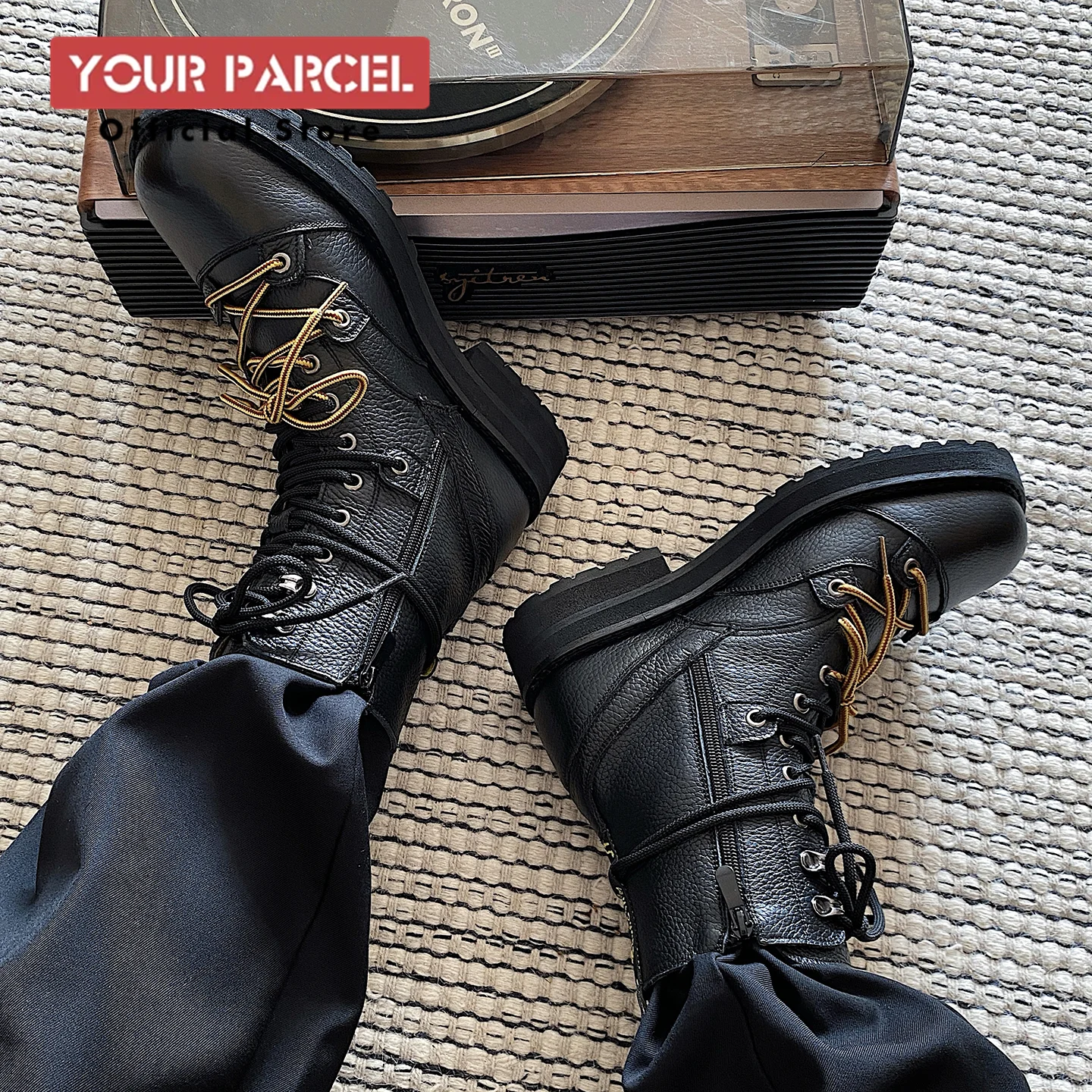 Stivali corti autunnali in pelle da uomo, strato superiore, cinturino in pelle di vacchetta, scarpe da lavoro all'aperto, stivali da moto dal design casual con cinturino personalizzato