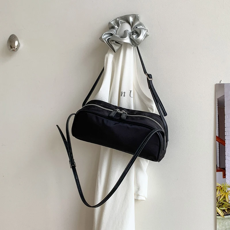 Nylon-Schultertasche, koreanische Damen-Unterarmtasche in Uni-Farbe, minimalistische Vintage-Handtasche mit leichtem Reißverschluss für Pendler. – Detail 16
