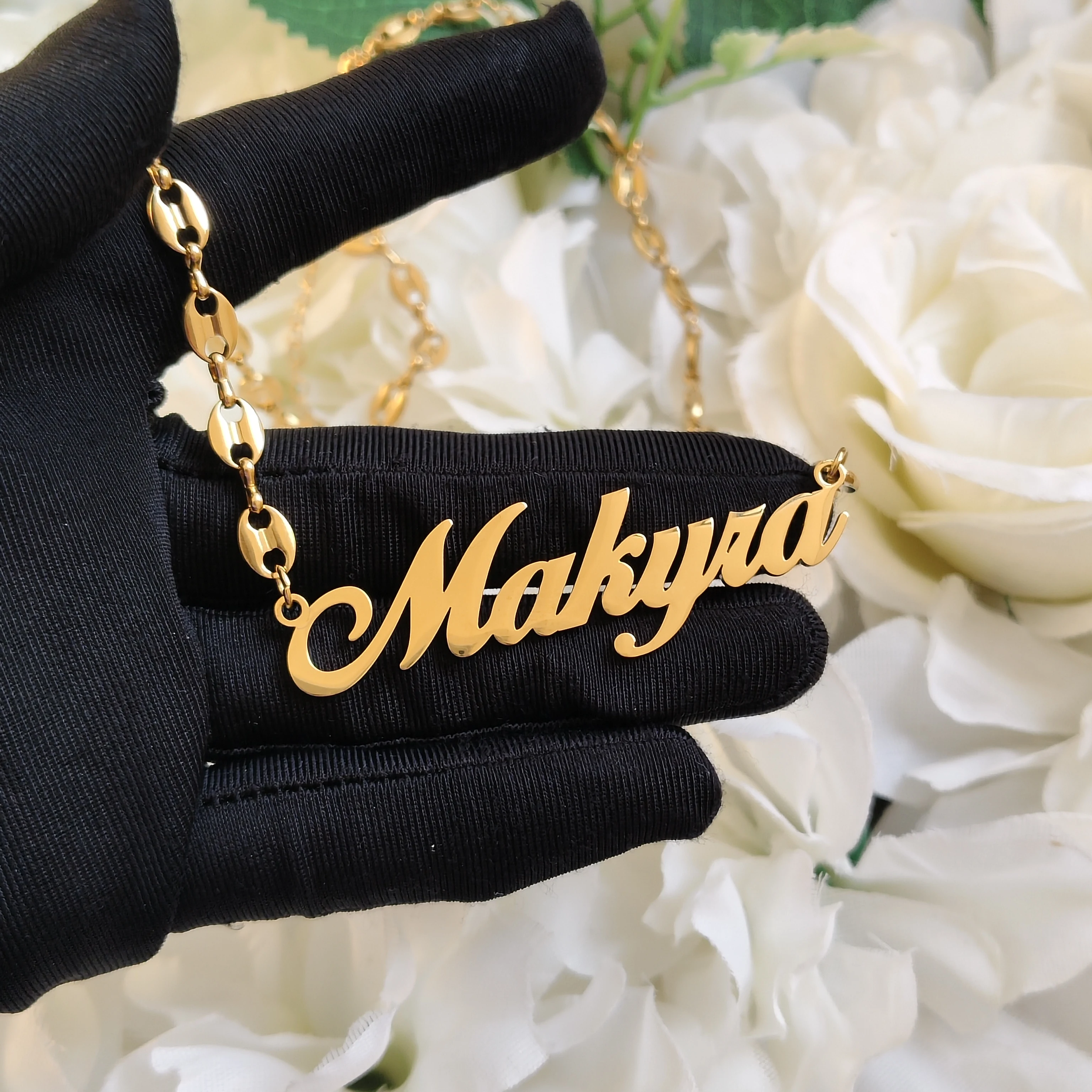 

DHQH Wholesale Customized Name 6cm Nameplate Gold Necklace Personalized Letter Pendant Necklace Christmas Gift Manufacturer Sale