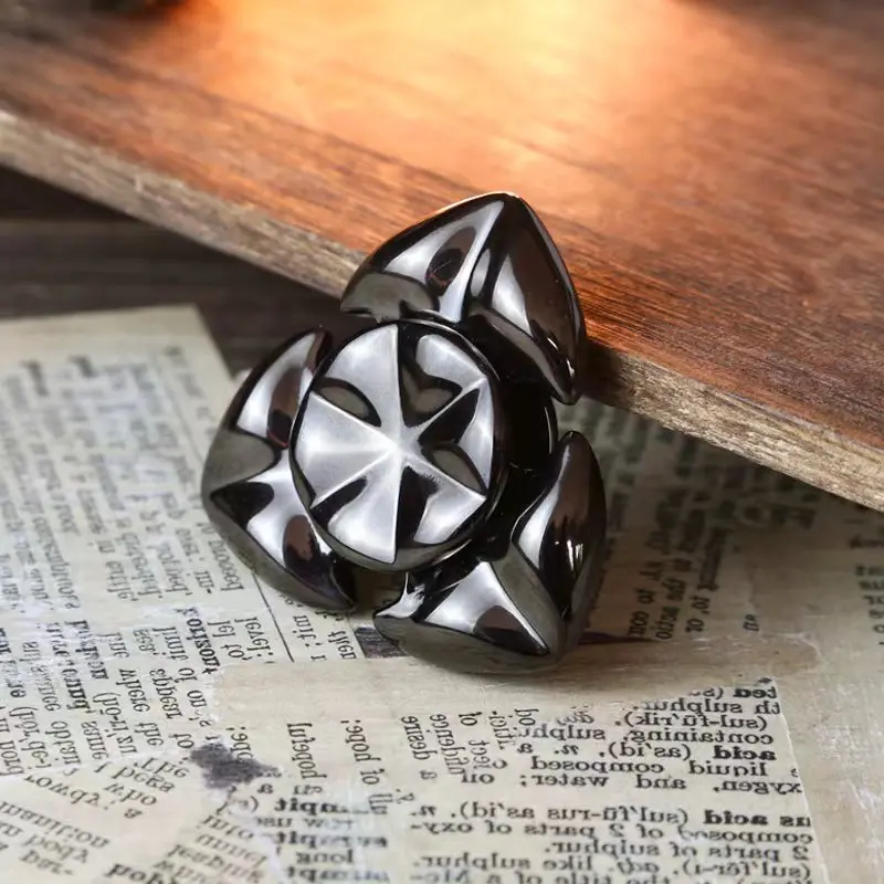 Squid Fidget Spinner in acciaio inossidabile a tre lame a manovella Spinner per adulti ADHD Fidget Toy Elegante Fidget Toy Regalo per adulti