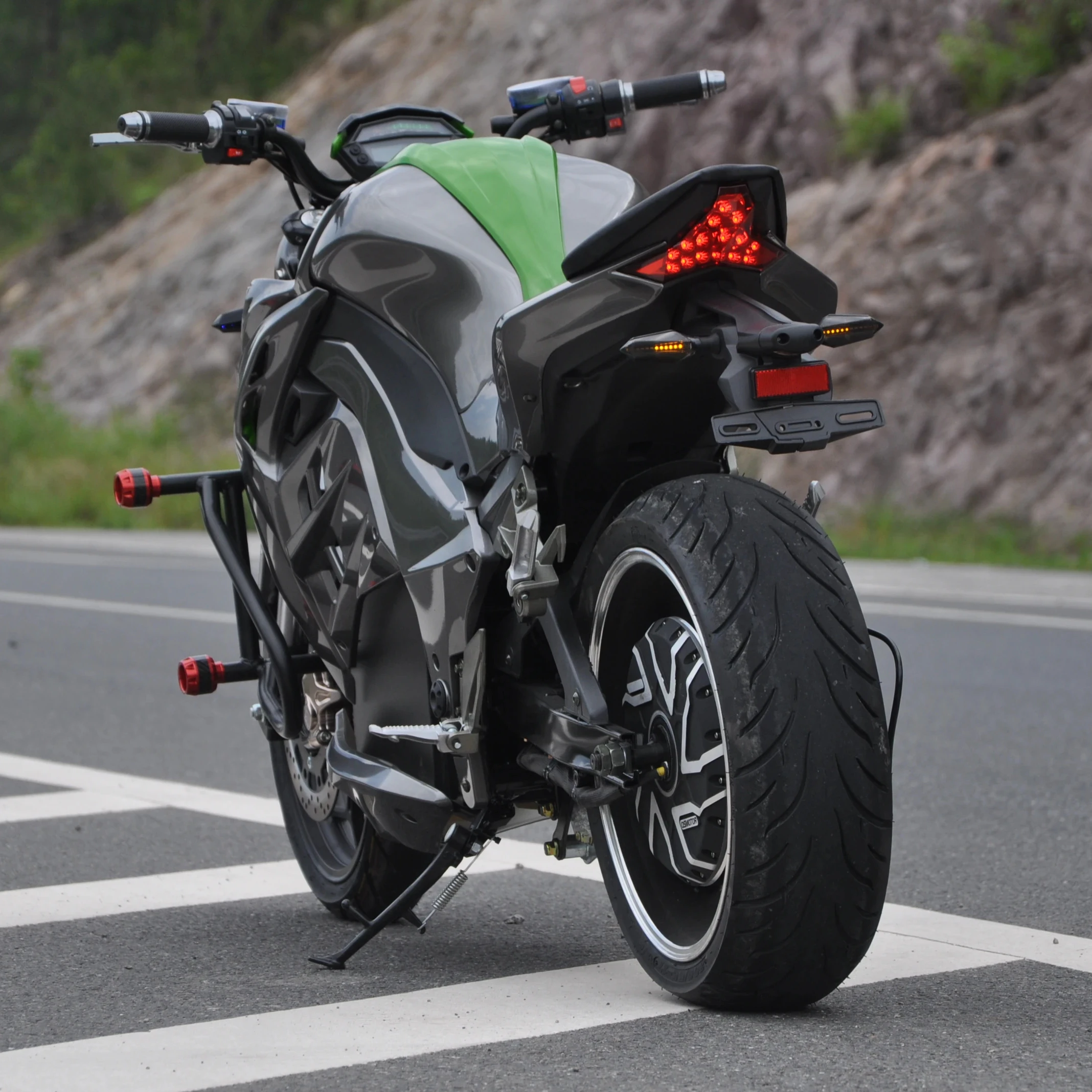 Z1000 72 V 8000 W Motorleistung Erwachsenes Straßen-Elektromotorrad mit EWG COC