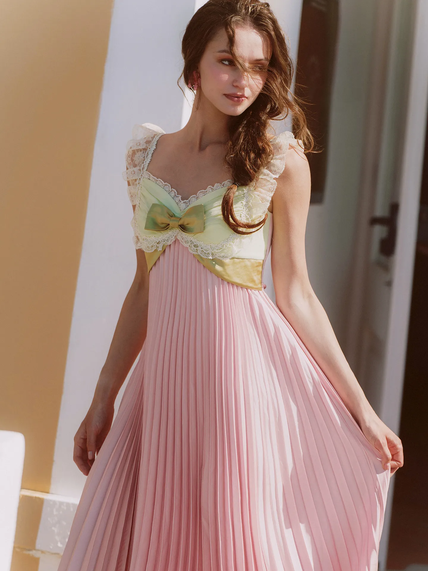 78-101cm Bust Summer Vacation Dresses Women French Vintage Elegant Slim-fit Pleated Dress Intricate Lace Color-blocking Dresses