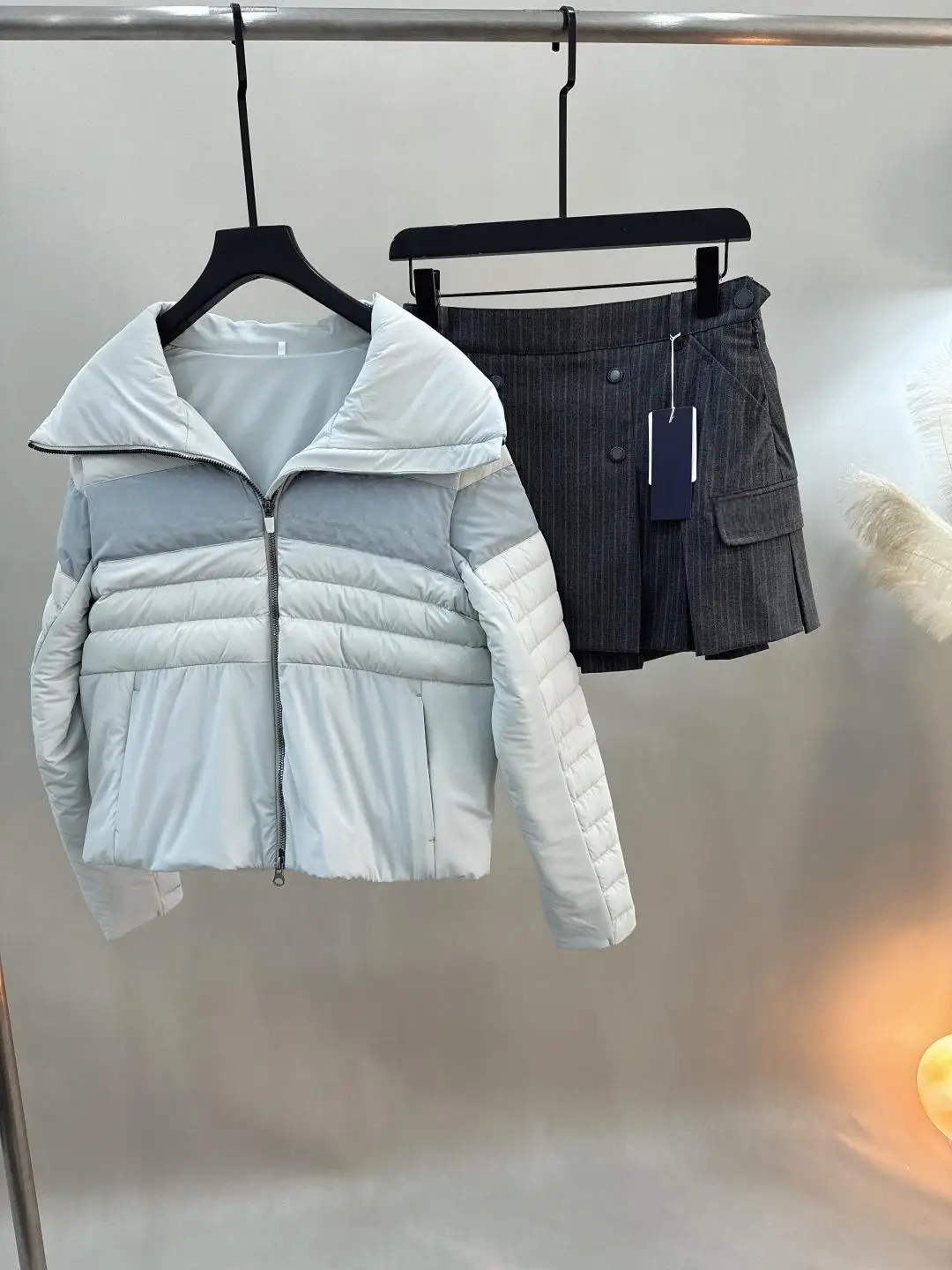 2026 New Women Stand Collar Short Golf Down Jacket Windproof Warm Fashion Versatile Winter Golf Clothing Outerwear