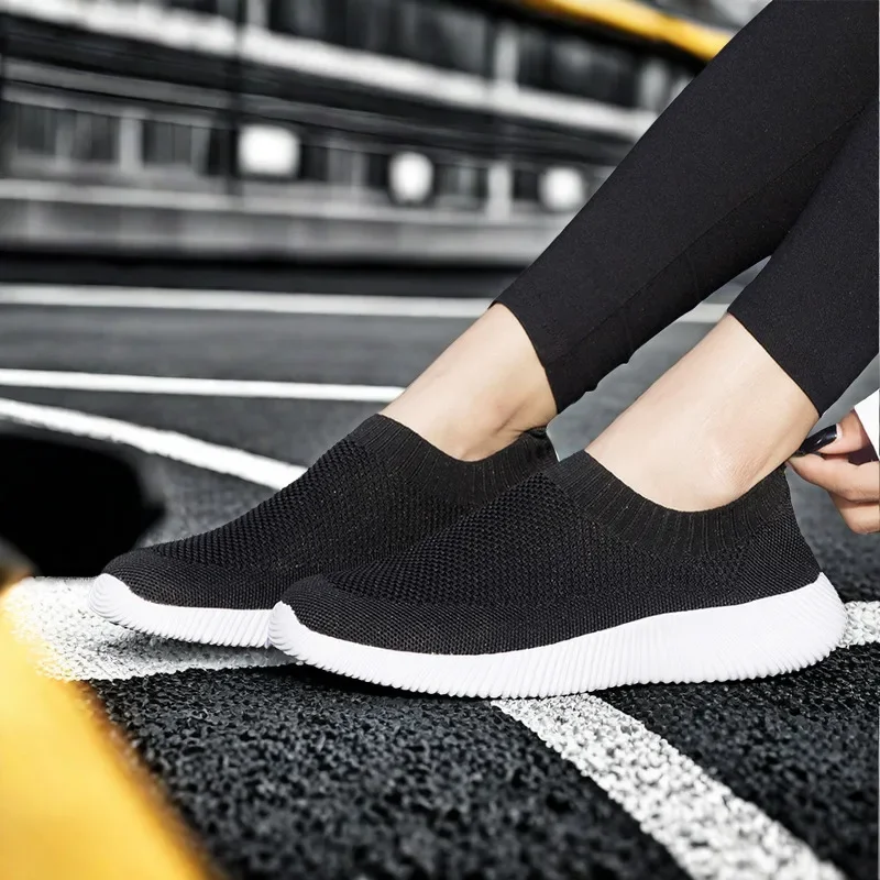 Massage Designer Shoes Women Designer Luxury 2024 Ladies Shoes Summer 2024 Boy Luxury Designer White Women's Sneakers Tennis