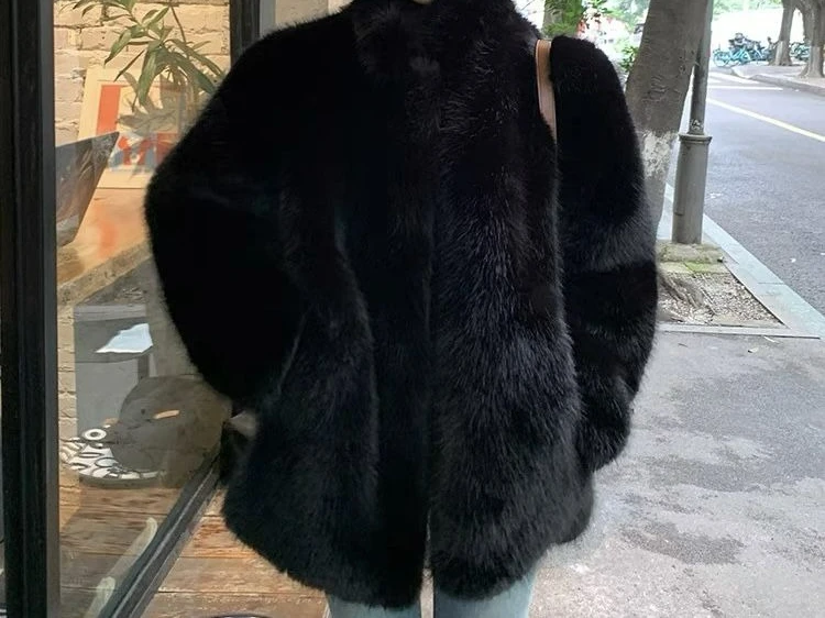 

2025 зимнее новое кожаное пальто с воротником-стойкой, модное теплое толстое пальто