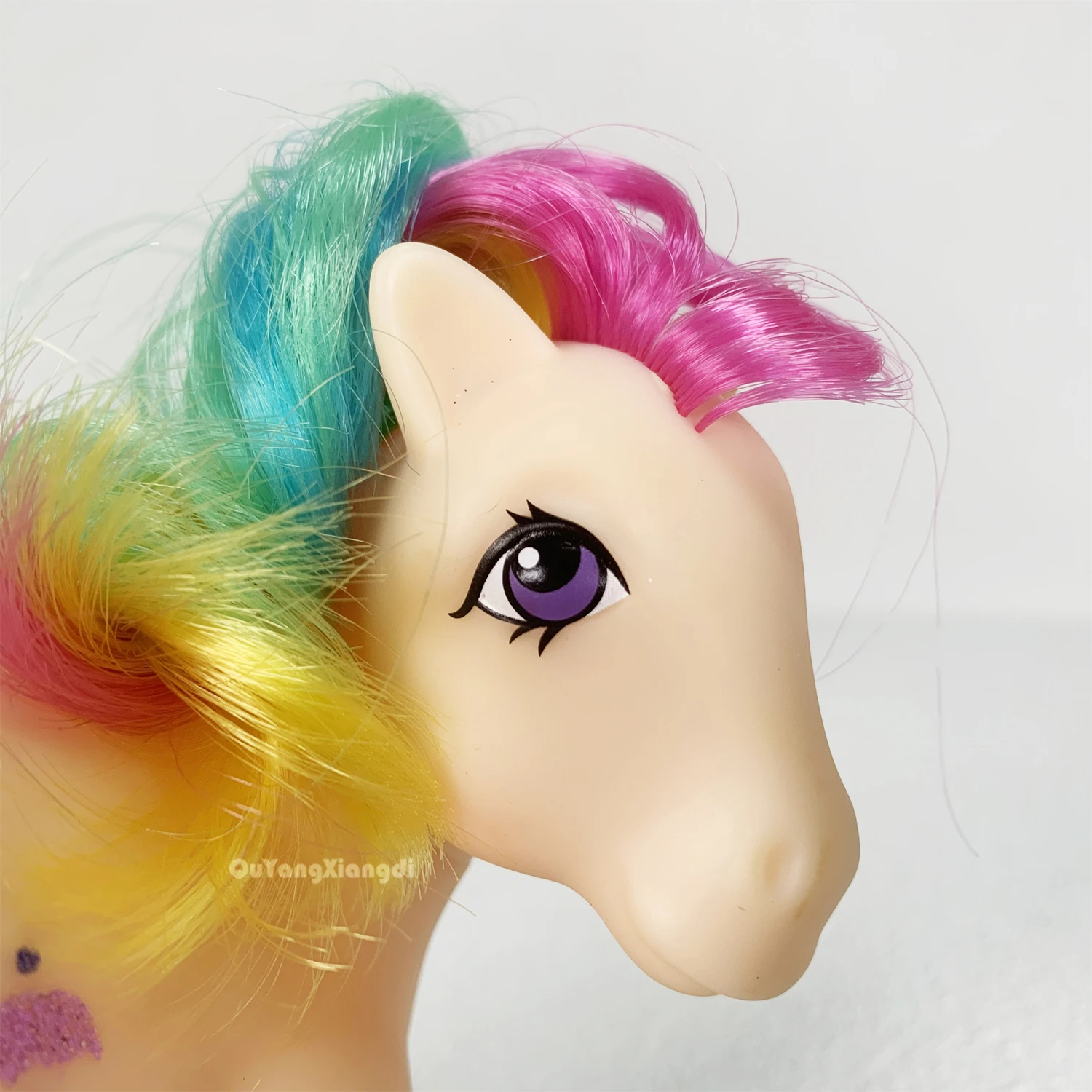 P10 008 Action Figures 10cm Little Cute Horse Model Doll G1 Parasol Anime Toys for Children