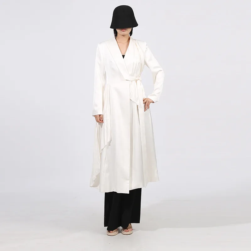 معطف SuperAen بلون سادة وأكمام طويلة لخريف 2025 معطف جديد بخصر برباط علوي للنساء