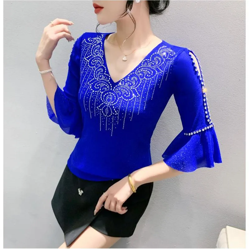 2024 Summer Dress Heavy Industry Hot Drilling T-shirt Women\'s Short Sleeve V-neck Shirt Joker Horn Sleeve Mesh Fashion T-shirt