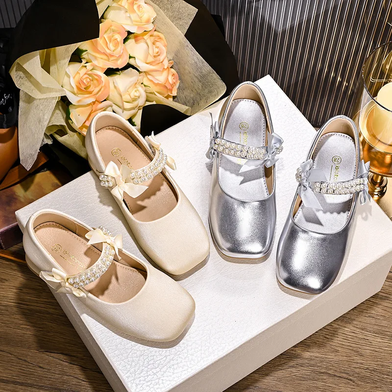 Girls Silver Block Heel Shoes New Platform Height Increasing Flats Soft Sole Driving Shoes Student Performance Princess Shoes