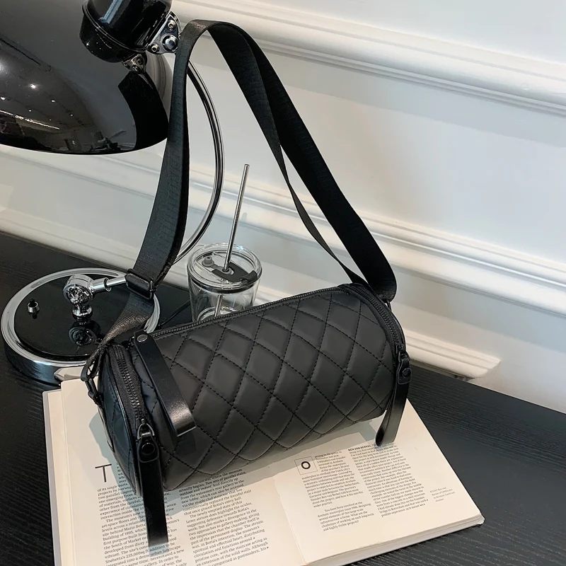 Damenmode, minimalistische, diamantgesteppte Zylindertasche mit großem Fassungsvermögen, luxuriös aussehende, personalisierte Schulter-Crossbody-Tasche