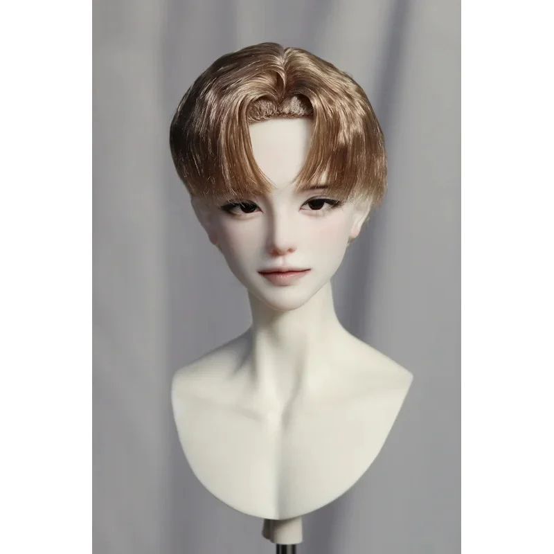 Poppenjongenspruik 1/3 1/4 Melkzijde Aantrekkelijk 4-kleuren Spot Voorraad Rood Groen Styling Kort Haar BJD/SD Cadeaus Poppenaccessoires XC