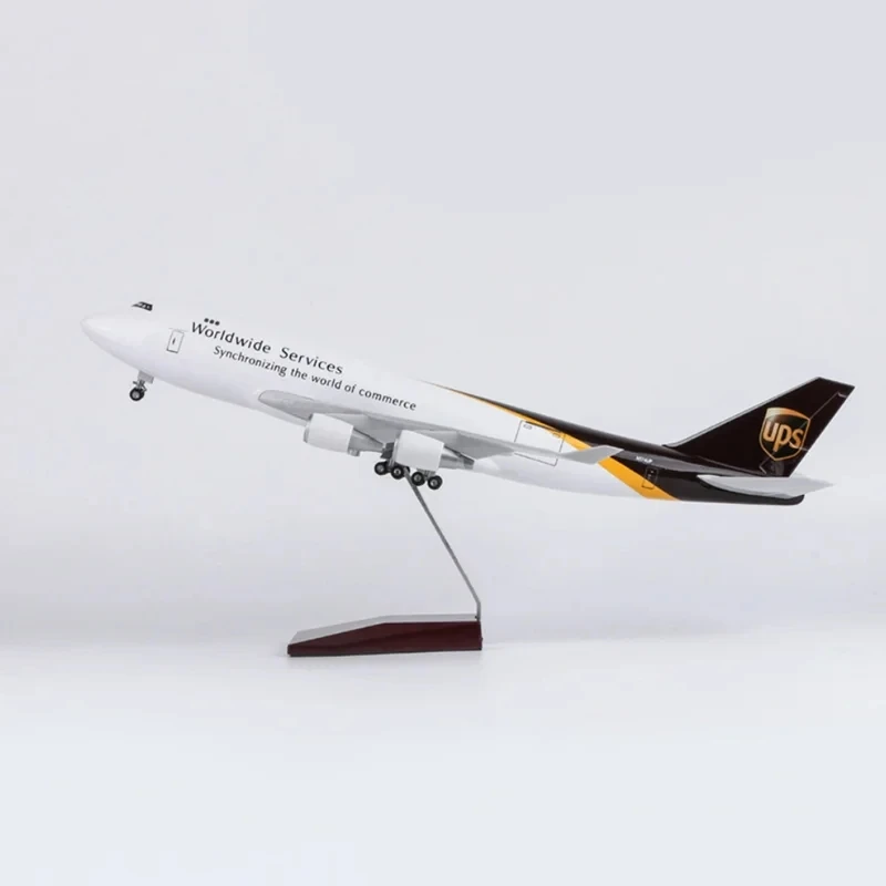 UPS Cargo Aircraft Boeing 747 Aircraft Model 47CM 1:150 Scale With Wheel LED Light Die-casting Machine Collected Gift