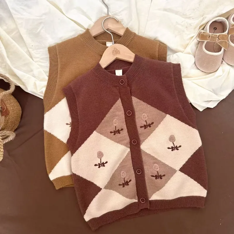 

Детский жилет с вышивкой, милый вязаный жилет для девочек, детский жилет, новогодняя одежда для малышей, верхняя одежда, новинка 2023 года