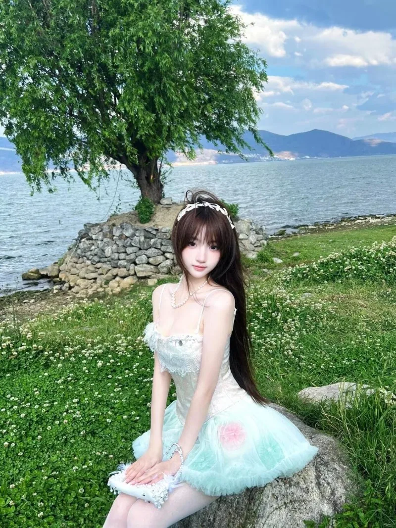 

Sweet Girl's New Pure Desire Style Lace Splicing Top Summer Strap New Clothes Slim Mesh Half Skirt Two Piece Set for Women