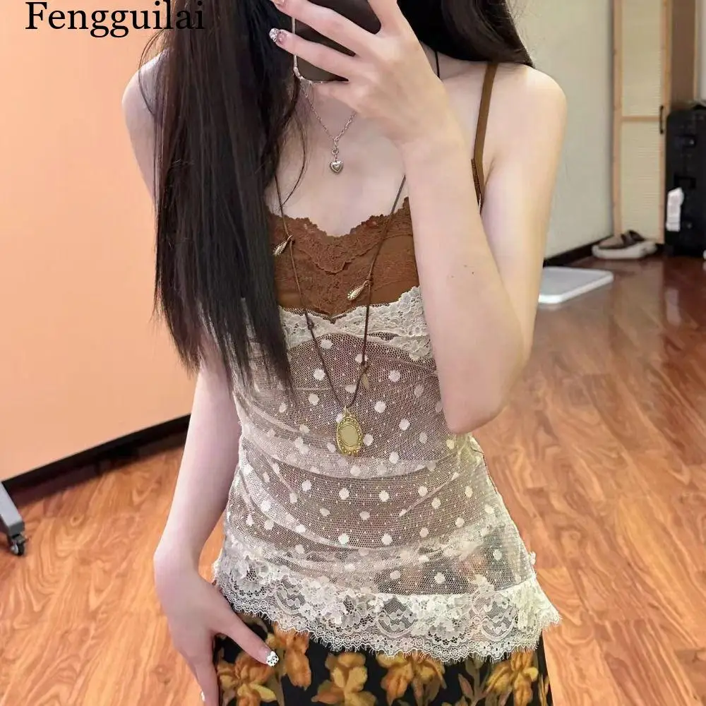 Lace Dots Fake Two Pieces Camisole Tank Top Wrapped Chest Bra Lace Slim Crop Top Elastic Streetwear Bra with Pads Cami Beach