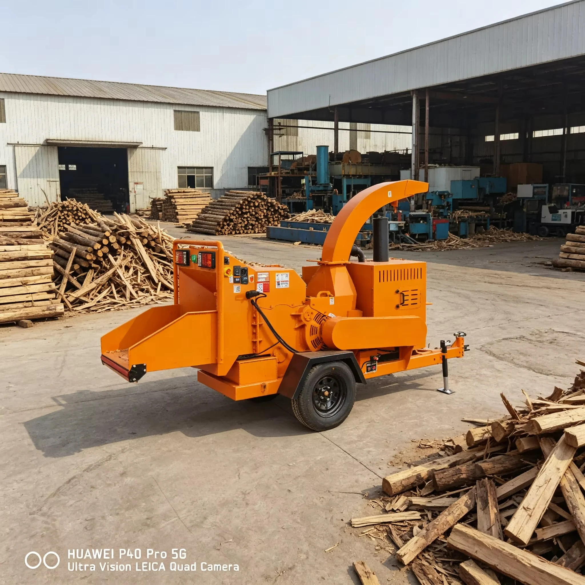 Factory Direct 32/102HP Wood Chipper Shredder Farm Widely Using Wood Chipper Shredder Braches Wood Splitter Crushing Machine