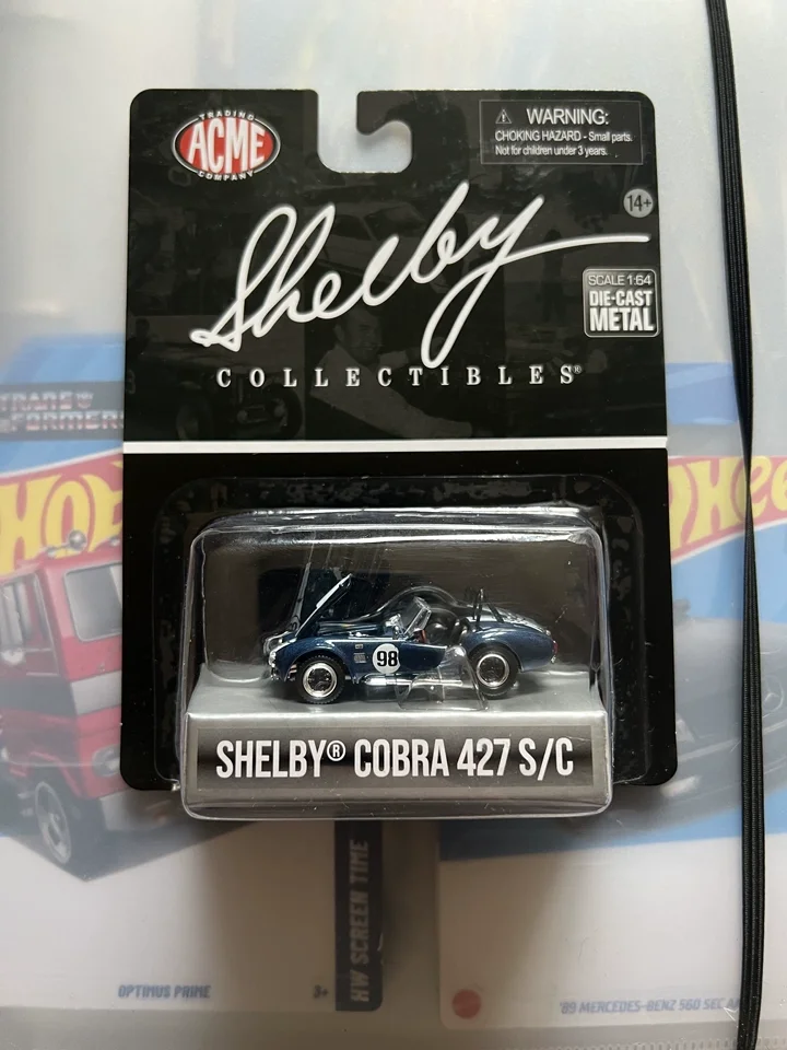 

GreenLight 1:64 Shelby Cobra 427 S/C Высокая имитация сплава Модель автомобиля Коллекционная игрушка Подарок Сувенир Дисплей Орнамент