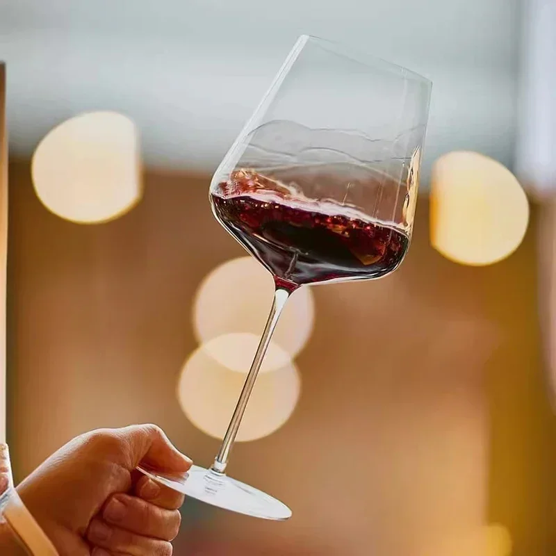

Burgundy Bordeaux Style Luxury Upscale Banquet Party Wine Glass Extremely Thin Masterly Craft Perfect Flawless Classics Goble