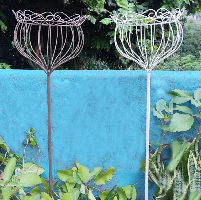 

Iron Crown Climbing Vine Flower Frame Ground Insertion Rose Orchid Green Rose Climbing Frame Crafts Outdoor Garden Decorations