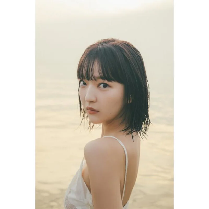 

Yui Tanaka 1CON Yui Tanaka Tokyo News 9784867017197 Book