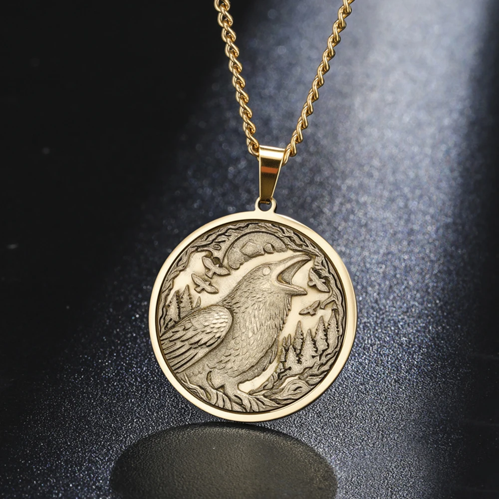Vintage Howling Raven Necklace 3D Relief Brass Raven Medallion Coin Pendant Stainless Steel Chain Norse Gothic Bird Jewelry Gift
