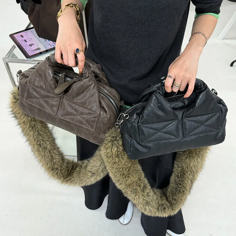 Ins Niche-design PU Zipper Closure Plush Single-shoulder Bag Fashionable Versatile Diamond-patterned Tote Ideal Bag Women