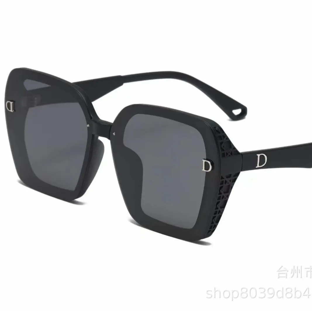 Designer New Petite Cat Eye Polarized Sunglasses HD Hip Hop Fashion High Quality Luxe Frame Statement Eyewear