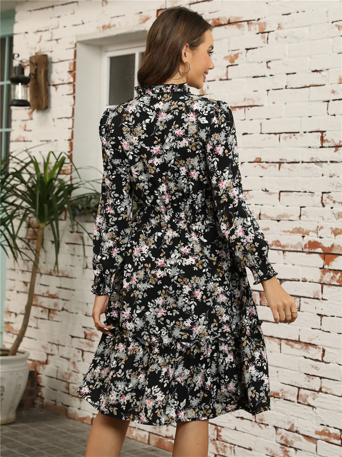 Msfilia الخريف الشتاء المرأة موضة كم طويل طباعة أنيقة الخامس الرقبة عادية ألف خط الركبة طول عالية الخصر فستان