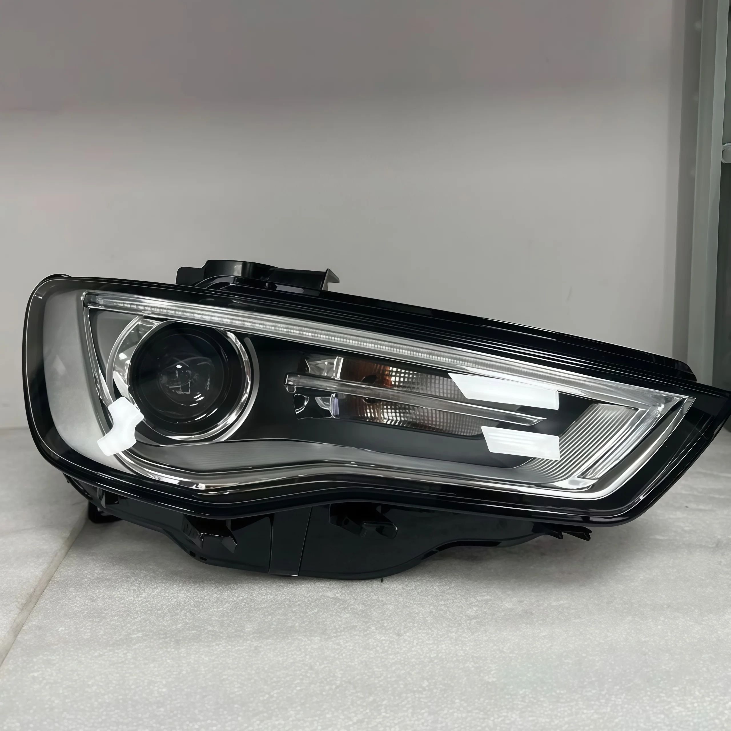 For Audi A3 2014-2016 Model Year, Original Factory Xenon Steering Daytime Running Headlight Assembly, Auto Parts