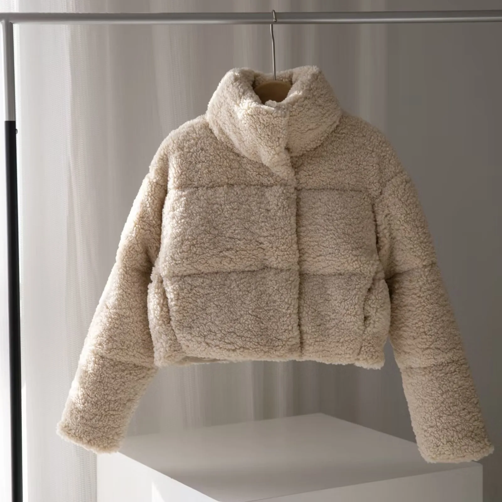2025ผู้หญิงฤดูหนาวFaux Lambwoolหนาขนแกะผ้าฝ้ายWarm Short Coat