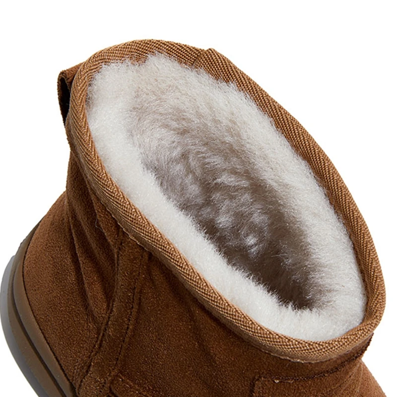 أحذية الثلوج النسائية الجديدة لعام 2025 أحذية نسائية شتوية مسطحة ومريحة بمقاسات كبيرة، أحذية نسائية للدراجات النارية غير قابلة للانزلاق