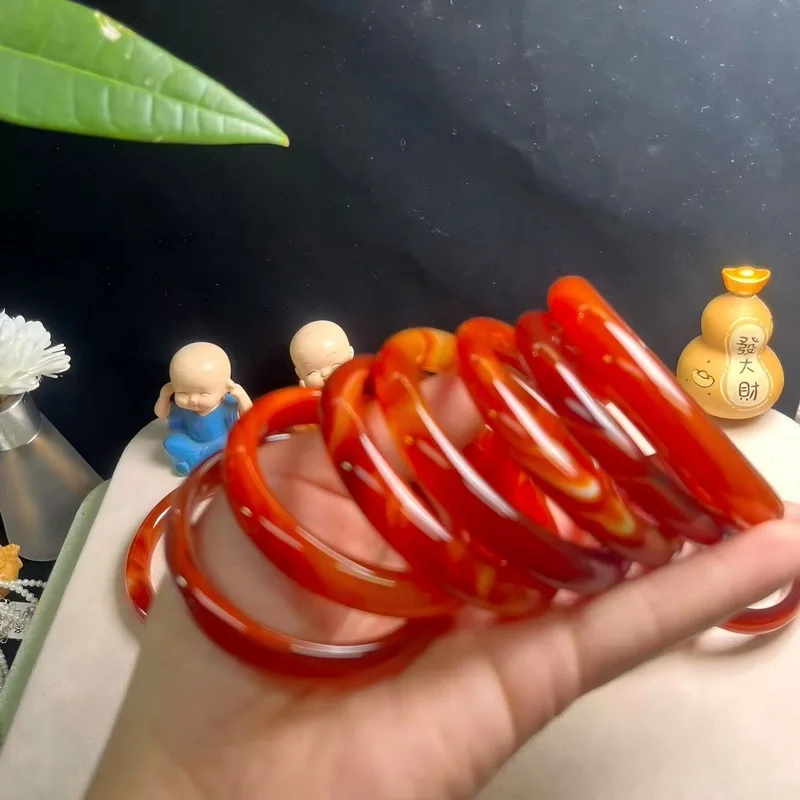 and red agate with twisted thread pattern, bracelet, jade bangle