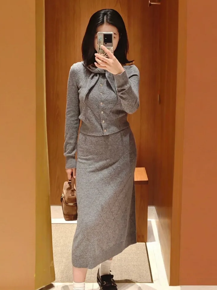 High-End Version European Style Knitted Long Sleeve round Neck Open Cardigan High Waist Straight Tube Half Skirt Two-Piece Se...