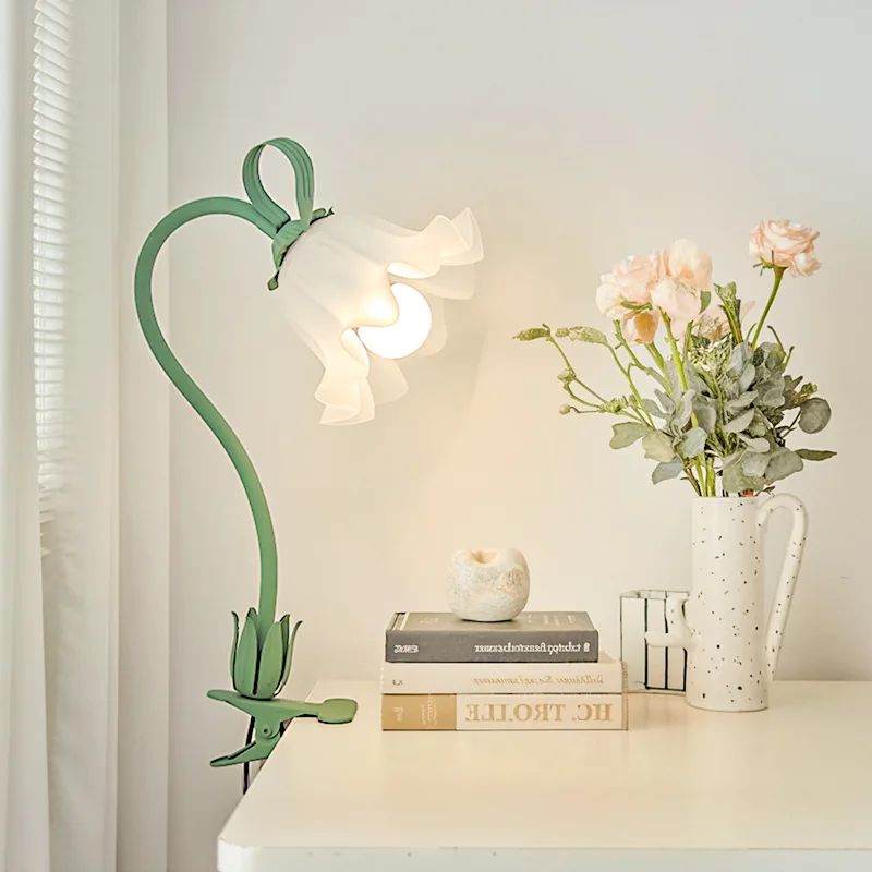 lampada-da-tavolo-a-clip-stile-pastorale-a-forma-di-fiore-lampada-da-scrivania-per-studio-camera-da-letto-comodino-luce-notturna-decorativa-illuminazione-d'ambiente-per-la-casa