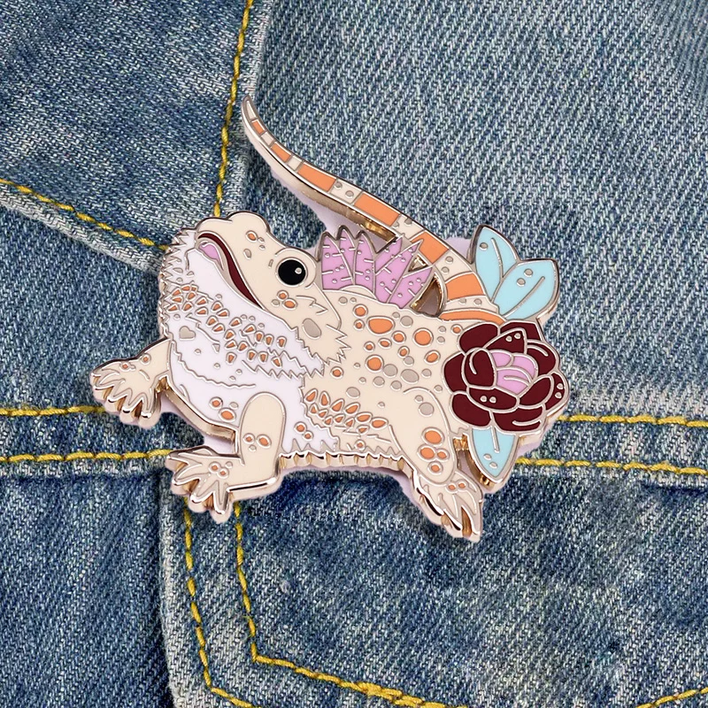 Cartoon Cute Yellow Lizard Enamel Pin Kawaii Animal Brooch Metal Badge Student Backpack Pin Clothing Bag Accessories