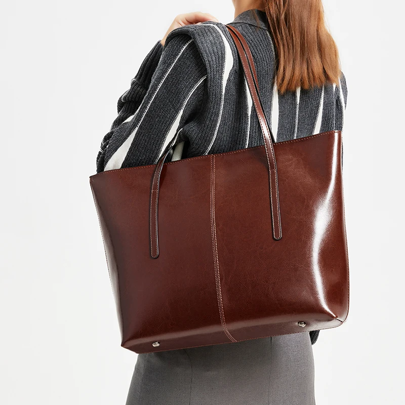 المرأة البقرة حقيبة كتف جلدية حقيقية الإناث الرجعية الفاخرة مصمم جلد البقر حقائب السيدات التنقل سعة كبيرة حمل الحقائب