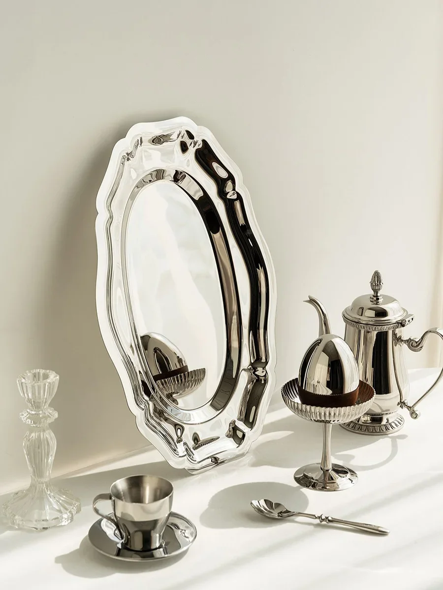 Retro Stainless Steel Plate, Classic Dish, Timeless Serving Platter, Luxury Mirror Tray for Kitchen, Diningtable, Home Decor