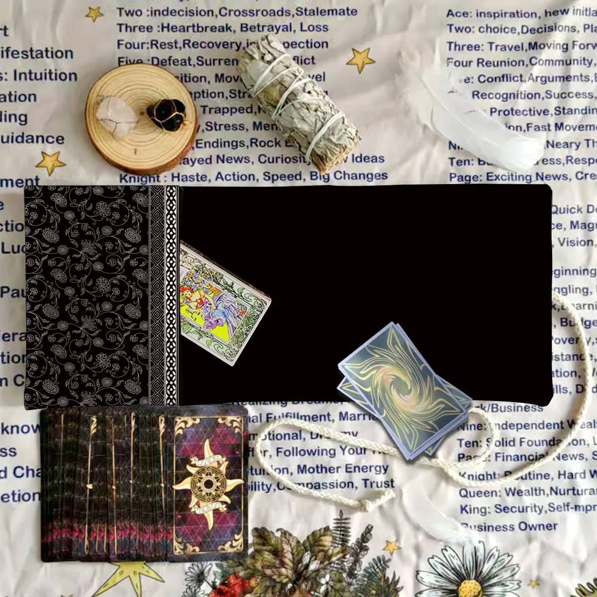 Tarot Spread Cloth Black Gold Tarot Card Reading Mat Wicca Witchcraft Divination Table Mat Tarot Accessories