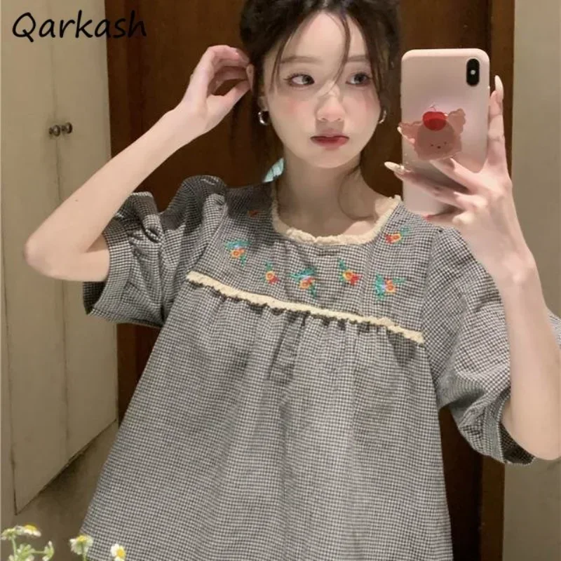 

Puff Sleeve Blouses Women Vintage Embroidery-flower Summer Princess Square Collar Tops Cute Girls Stylish Casual Holiday Blouse