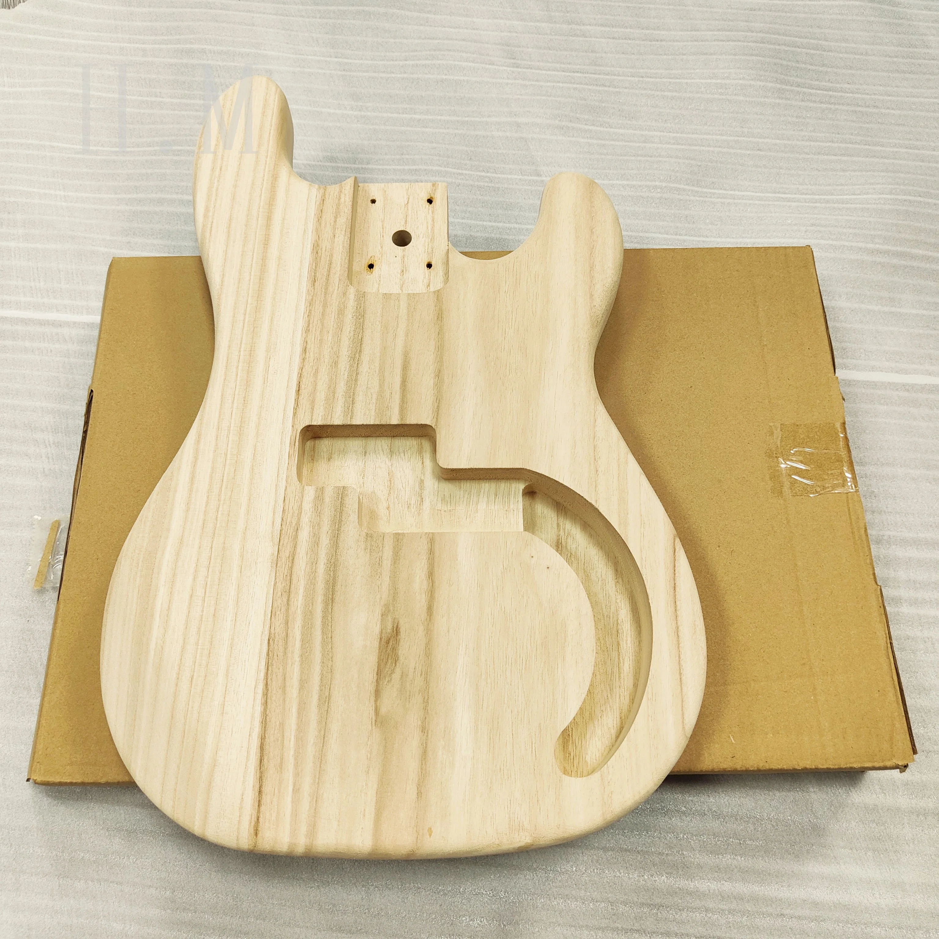 

PB electric bass body PB electric bass body electric guitar body barrel DIY modification pattern painting piano body