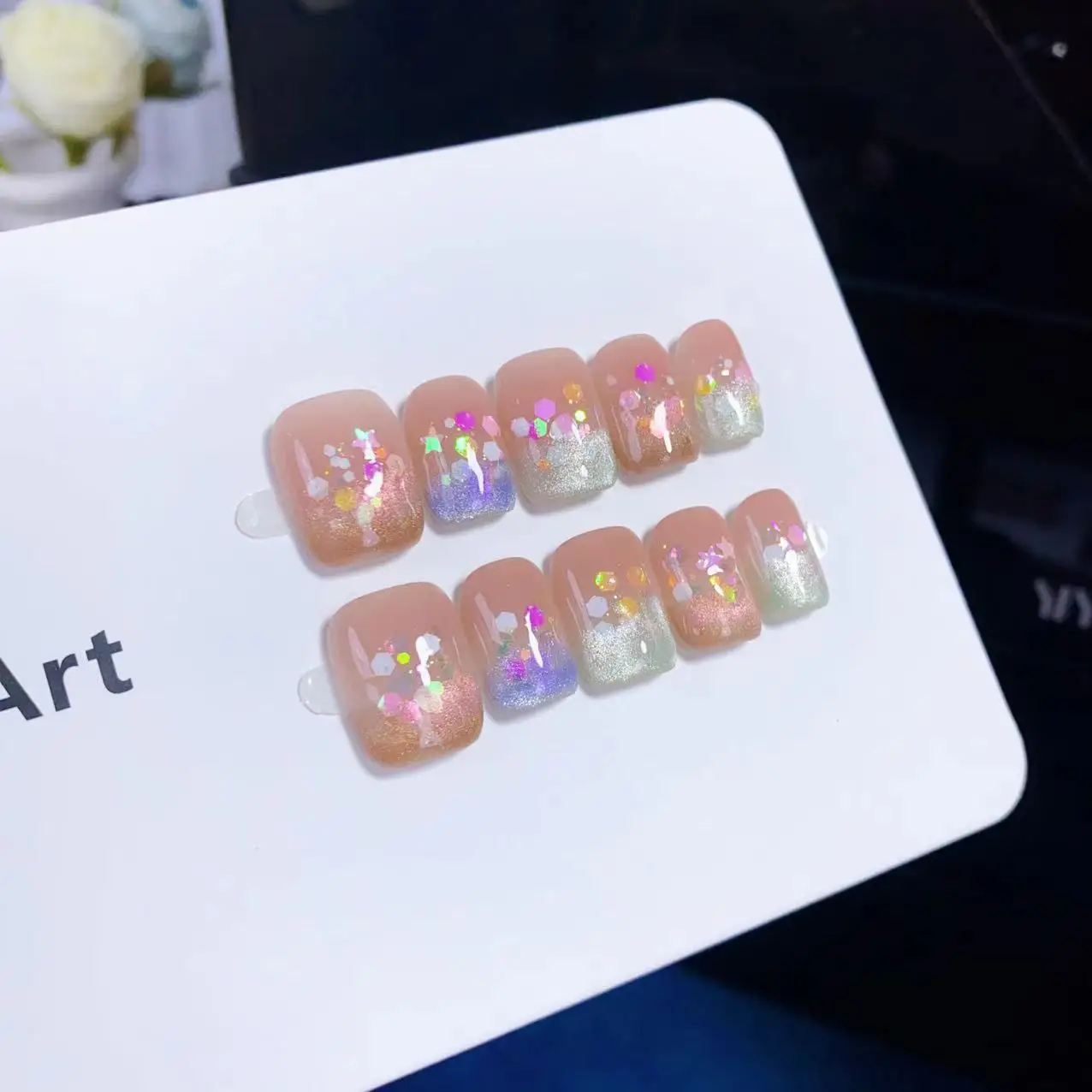 

10PCS/Set High End Handmade Wearing Armor Cat Eye Pink Short Nail Art 2025 New High-end Minimalist Design Short Square Nail Art