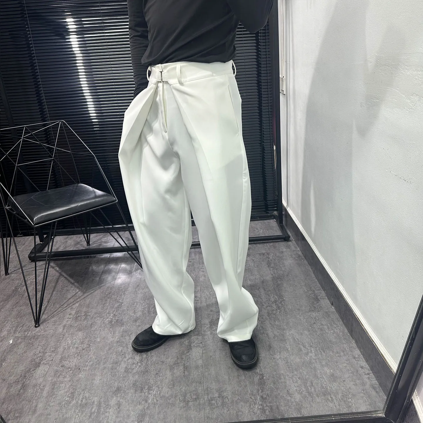 Fashionable Design Irregular Loose Wide-Leg Pants Draping Effect White Casual Trousers Old Money Style Straight-Leg Trendy