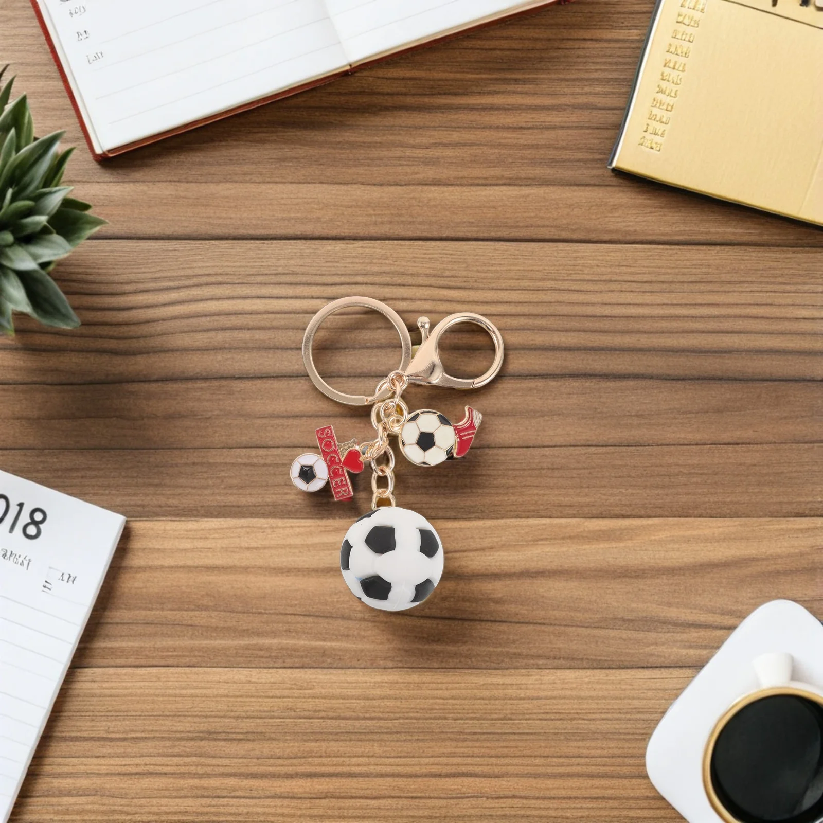 

Набор из 4 металлических брелоков для ключей в виде футбольных мячей, легкие спортивные держатели для ключей, подарки на день рождения, брелоки для ключей в виде футбольного мяча