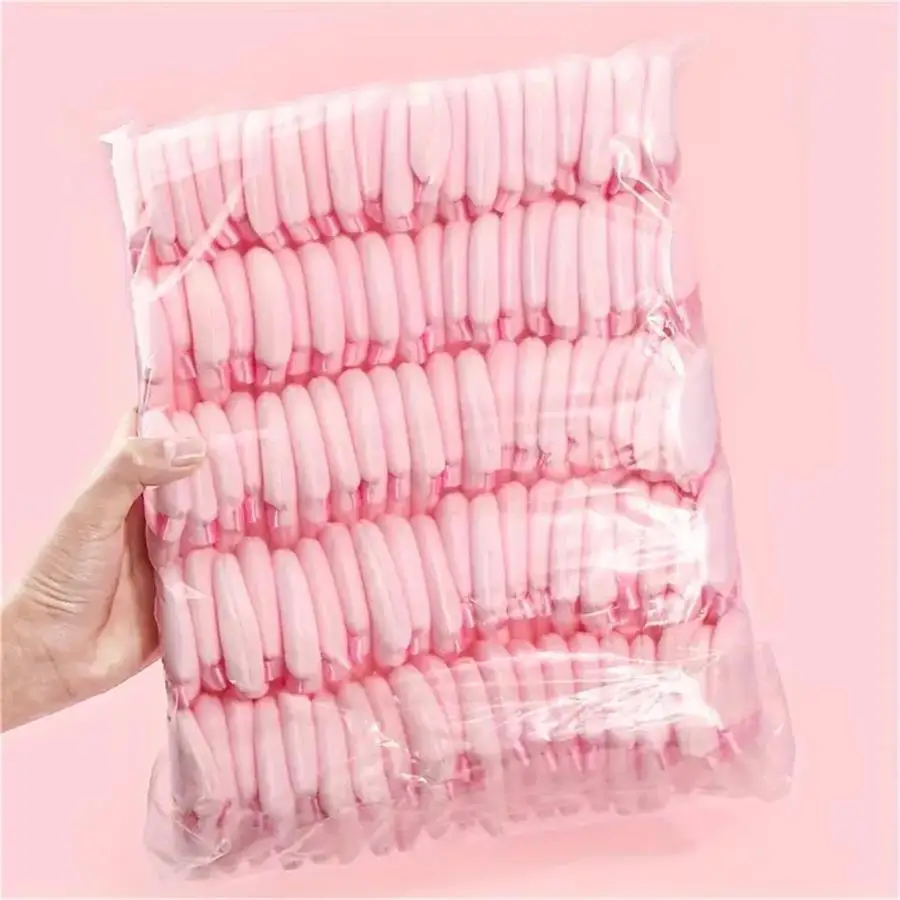 100 قطعة من منتفخة مسحوق المثلث الأسود لمستحضرات التجميل السائلة السائلة الناعمة من القطيفة أداة مكياج منتفخة لكريم الأساس