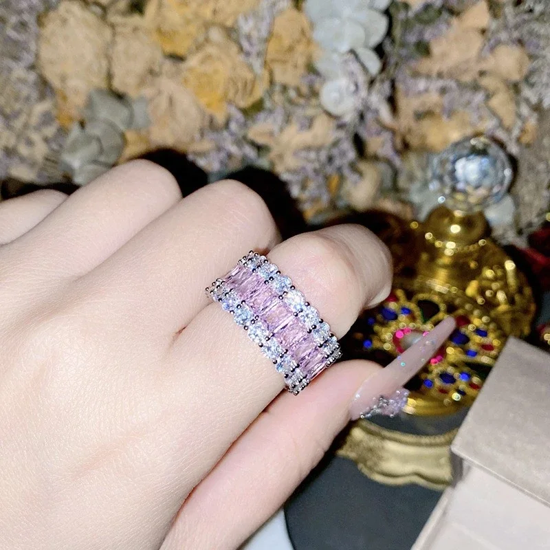 Anillo de piedra de circonita completa para mujer, sortija clásica con personalidad de moda, emparejamiento versátil, temperamento de hermana real, nuevo