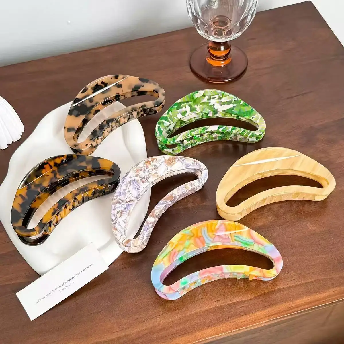 

1pc/6pcs Retro Stylish 1pc/6pcs Hair Claw Clip Fashionable Versatile Colorful Acetate Hair Grips Decorative Hair Accessories