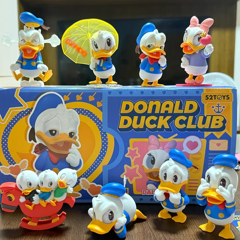 

Подлинная серия «Дональд Дак Клуб», слепая коробка, настольная комната, декор автомобиля, милая кукла ручной работы, подарок на день рождения для друзей, милые и забавные дети