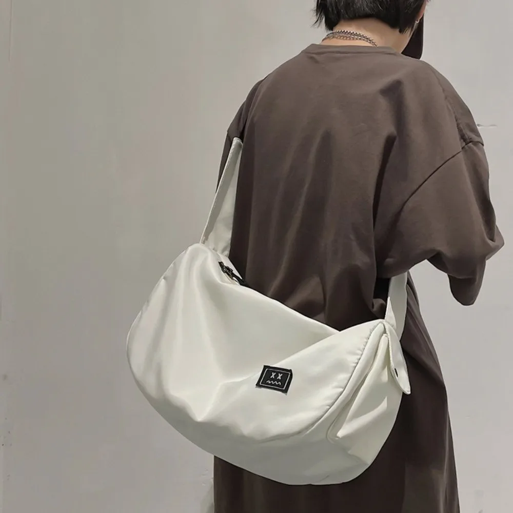 

Large Capacity Nylon Shoulder Bag Solid Color Korean Style Canvas Dumpling Bag Harajuku Commute Sports Crossbody Bag Travel