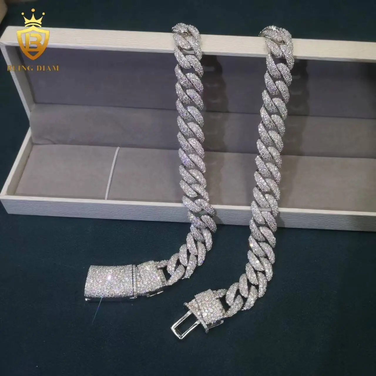 S925 Sterling Silver 12MM Iced Out Cuban Link Chain VVS Moissanite Hip Hop Jewelry Necklace Pass Diamond Test WIth GRA.
