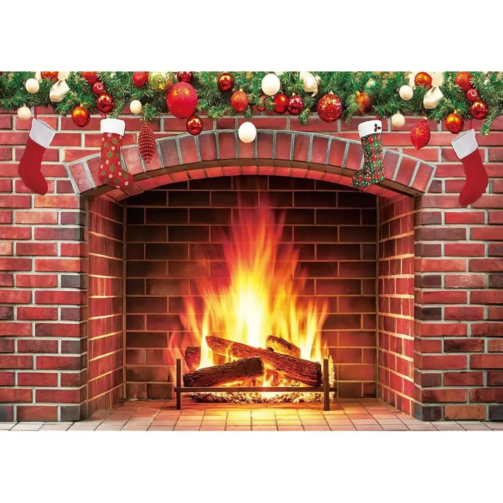 خلفية مدفأة عيد الميلاد ذات تأثير واقعي مسطح ثنائي الأبعاد، مع حضن متوهج وحطب محترق - زينة عيد الميلاد